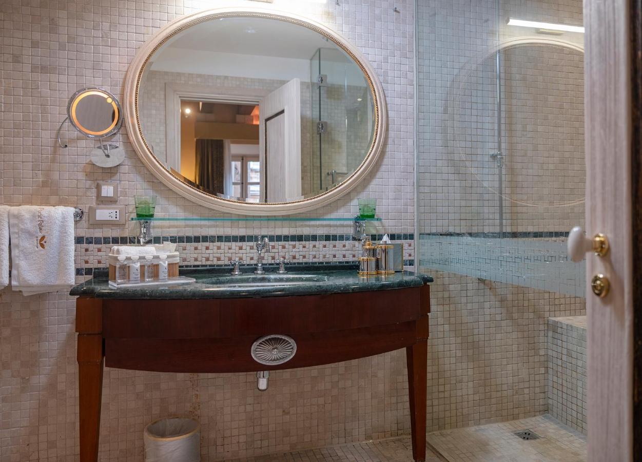 Hotell The Pucic Palace